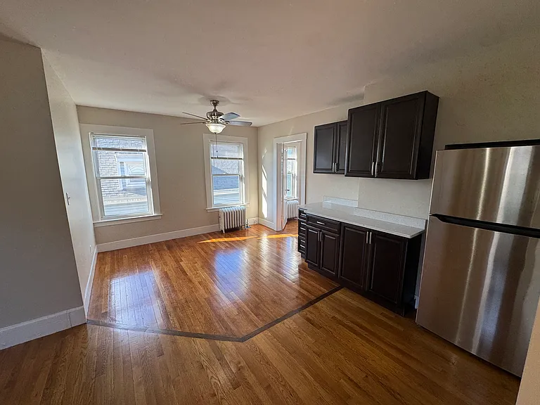 7 Balcomb St #2 — Photo 3