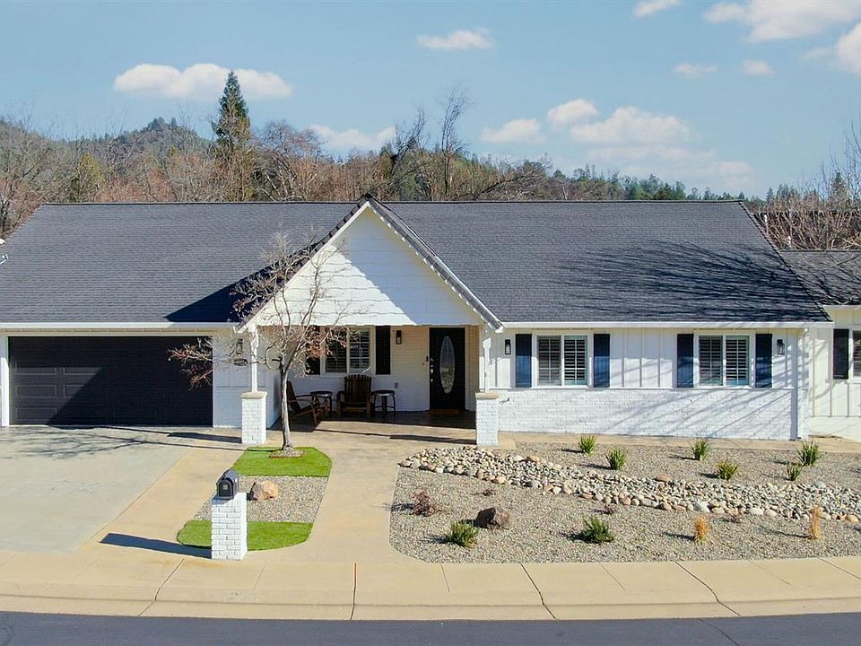 1st image of 333 Oak Tree Cir