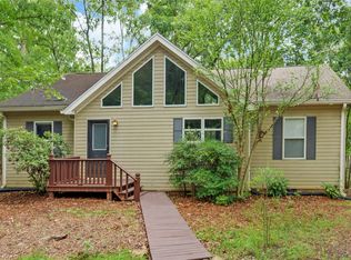 370 Paradise Point Rd, Hartwell, GA 30643