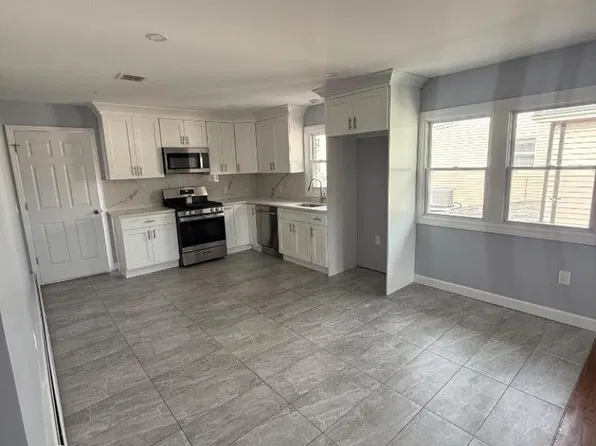 311 Amity St, Elizabeth, NJ 07202