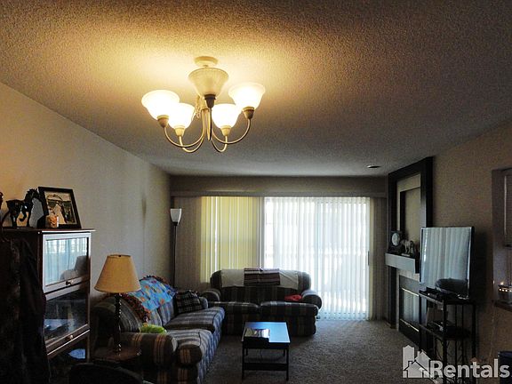 4th image of 2165 Shenandoah Ct N #C