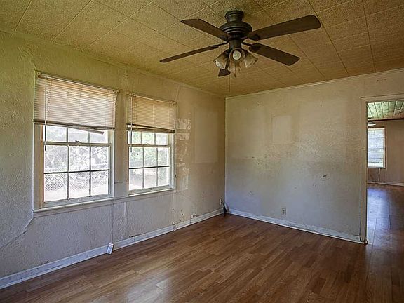 5th image of 2611 Avenue C