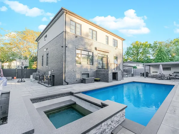 166 Providence Street image 35 of 40