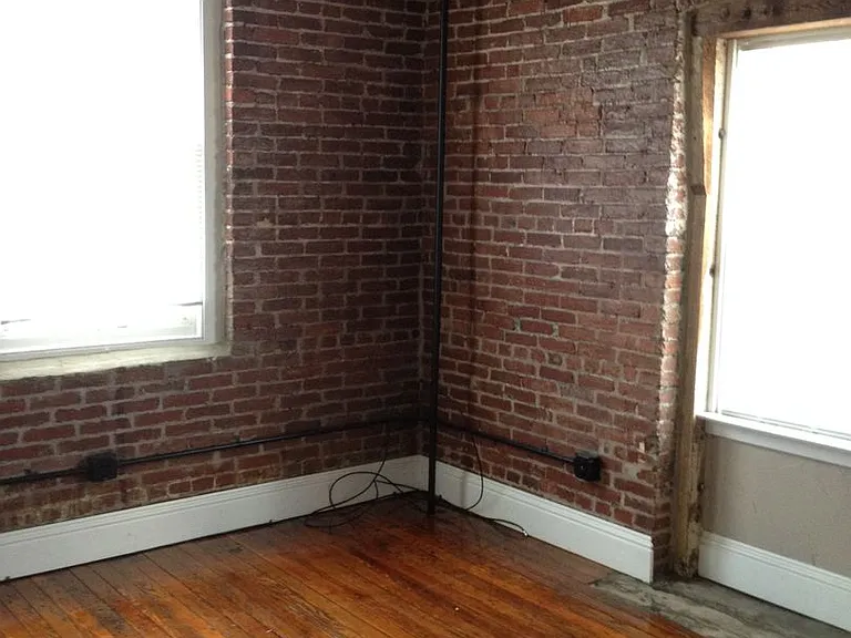Monroe Street Suites — Photo 1