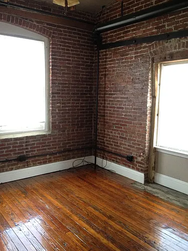 Monroe Street Suites Photo 1