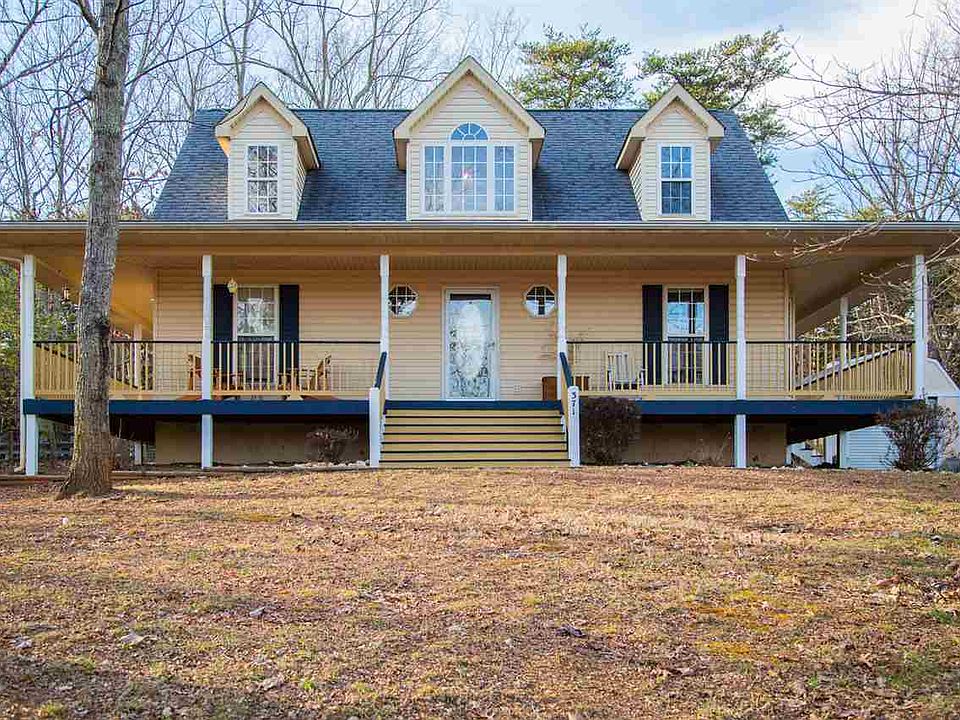 1st image of 371 Jefferson Dr