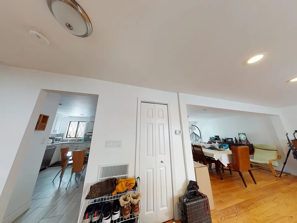 22-24 Broadlawn Park #2