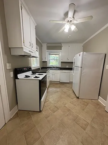 910C Hancock Dr — Photo 4