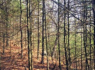 113 Pocono Circle Dr E, Dingmans Ferry, PA 18328