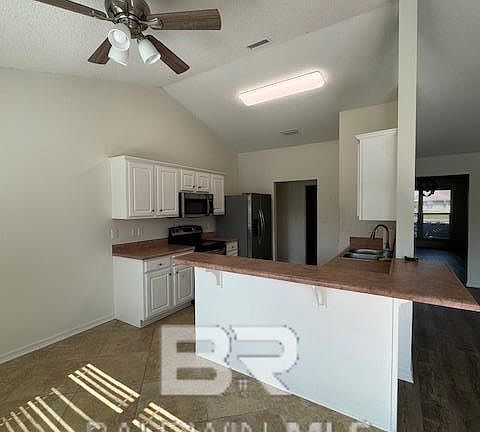 5th image of 181 Pemberton Loop