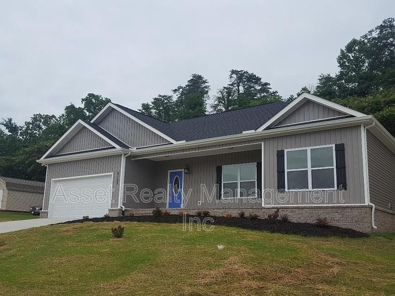 1st image of 2105 Bluebonnet Dr