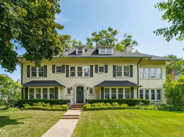 304 University Pl, Grosse Pointe, MI 48230