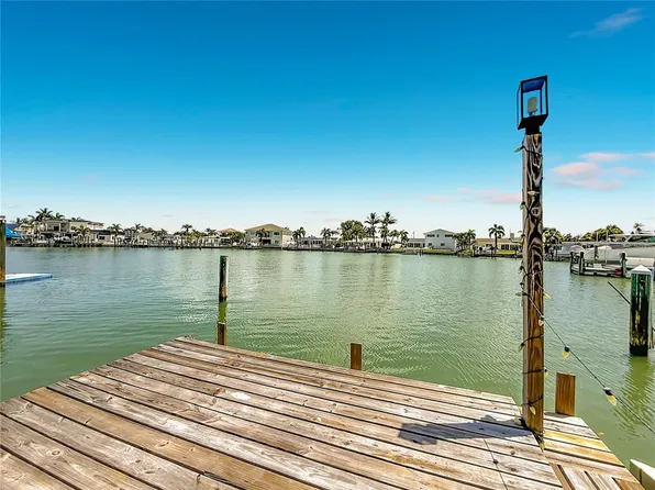 7905 11th Ave S, Saint Petersburg, FL 33707