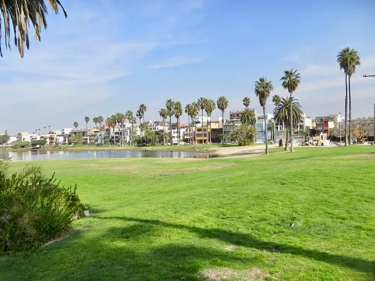 6606 Vista Del Mar Ave — Photo 26