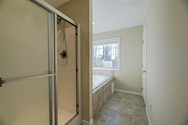 805 Concord Crossing Ln — Photo 25
