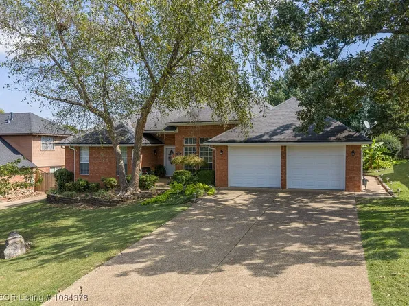 1608 Valley View St, Van Buren, AR 72956