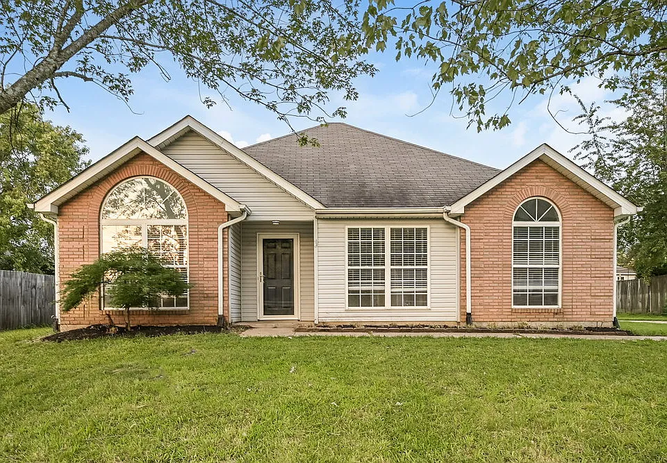 2204 Joann Dr