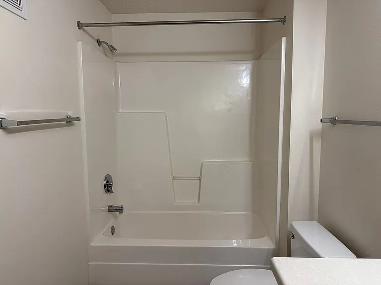 Pointe West II — Photo 14