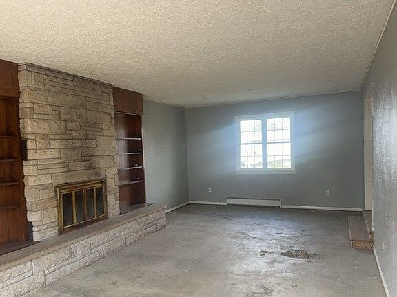 4th image of 107 N 3rd St