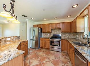 142 Willoughby Dr, Naples, FL 34110