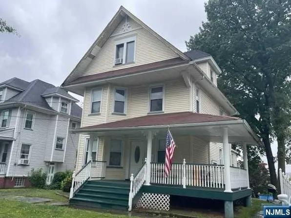466 Larch Ave, Bogota, NJ 07603