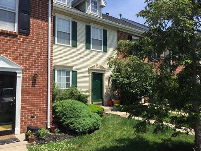 2nd image of 23 Bristol Dr