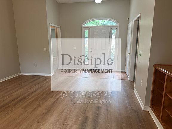 5th image of 355 Shady Oak Cir