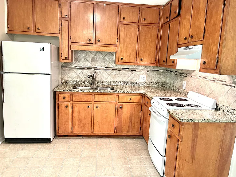1002 Level Creek Rd — Photo 5