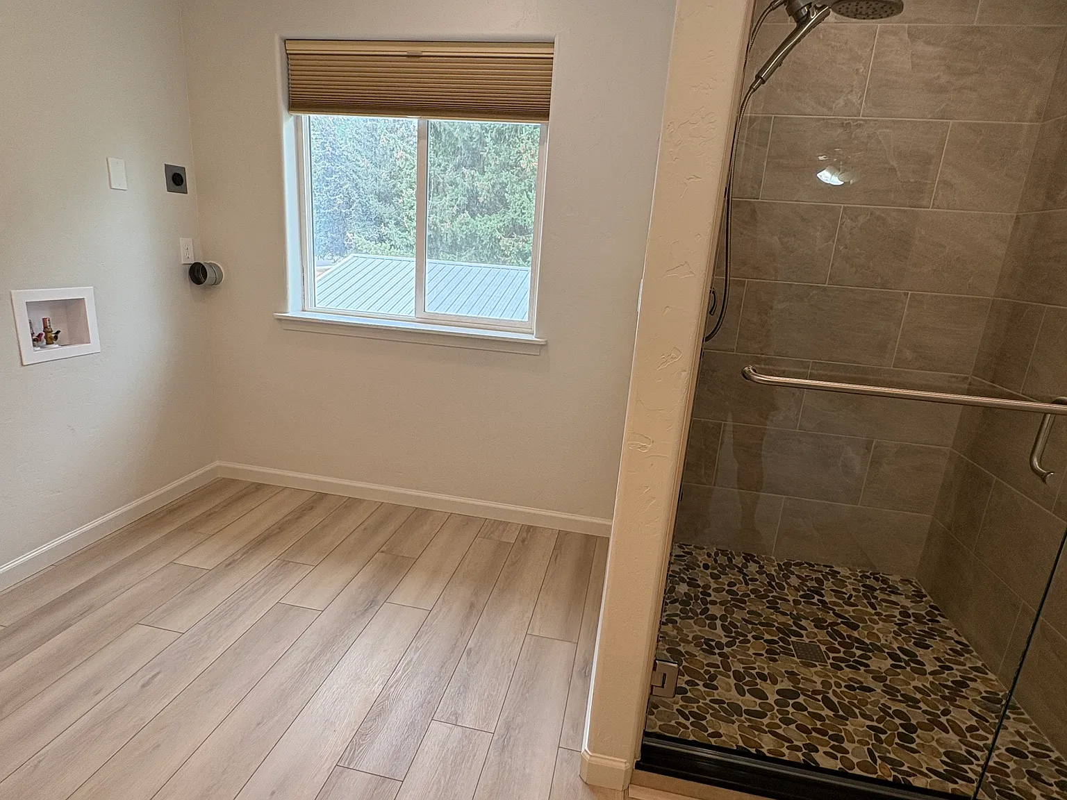 4 bed, 1700 sqft, $2,550 — Photo 3