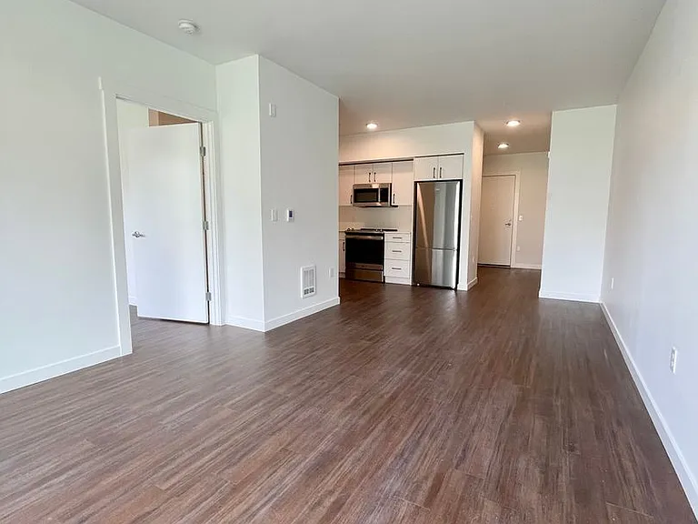 Spur Apartments — Photo 166