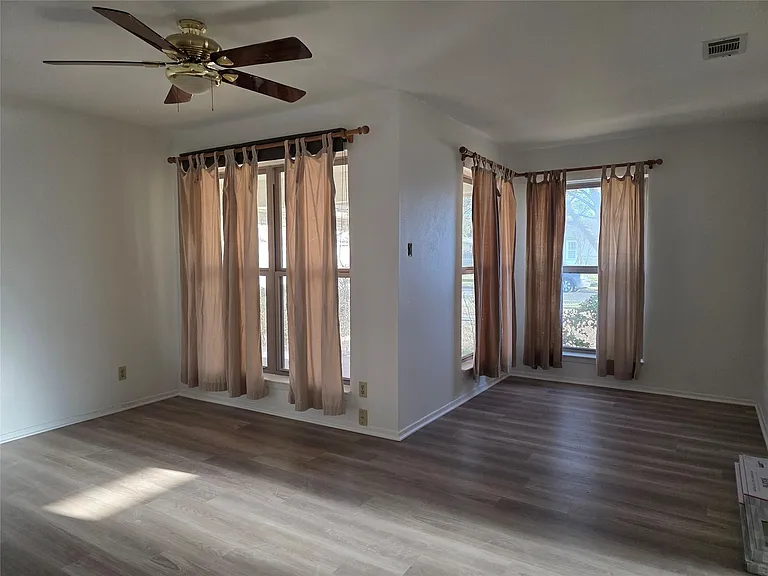 10909 Hillside Oak Ln — Photo 12