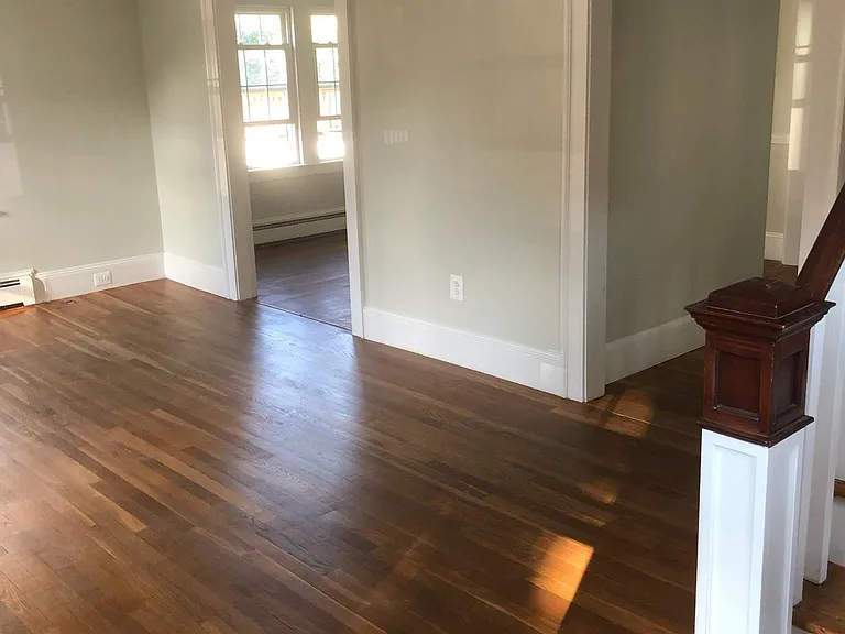 32 Strathmore Rd — Photo 9