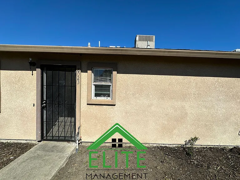 8023 Montgomery Dr — Photo 1