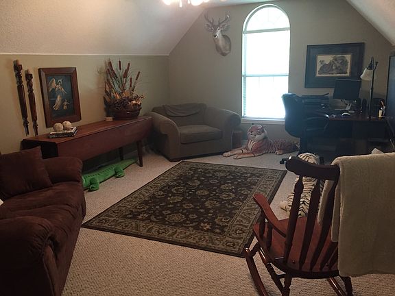 Upstairs bonus room