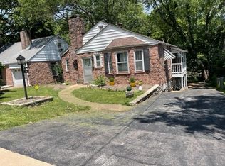 715 E Jackson Rd, Saint Louis, MO 63119