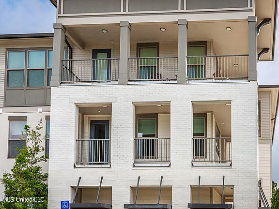 3rd image of 2501 Bienville Blvd #126