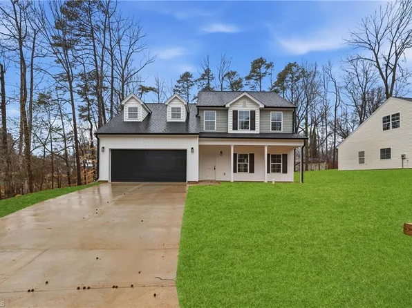 122 Orville Dr, High Point, NC 27260