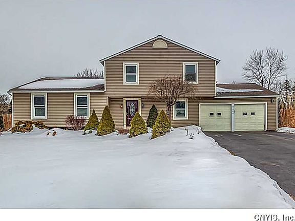 3rd image of 7844 Running Brook Ln