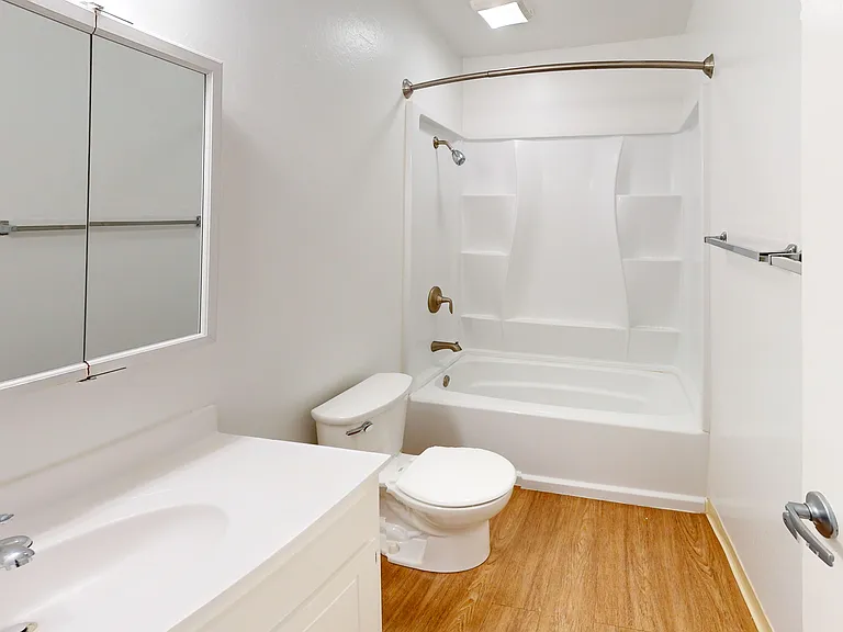 212 Marin St #108 — Photo 9