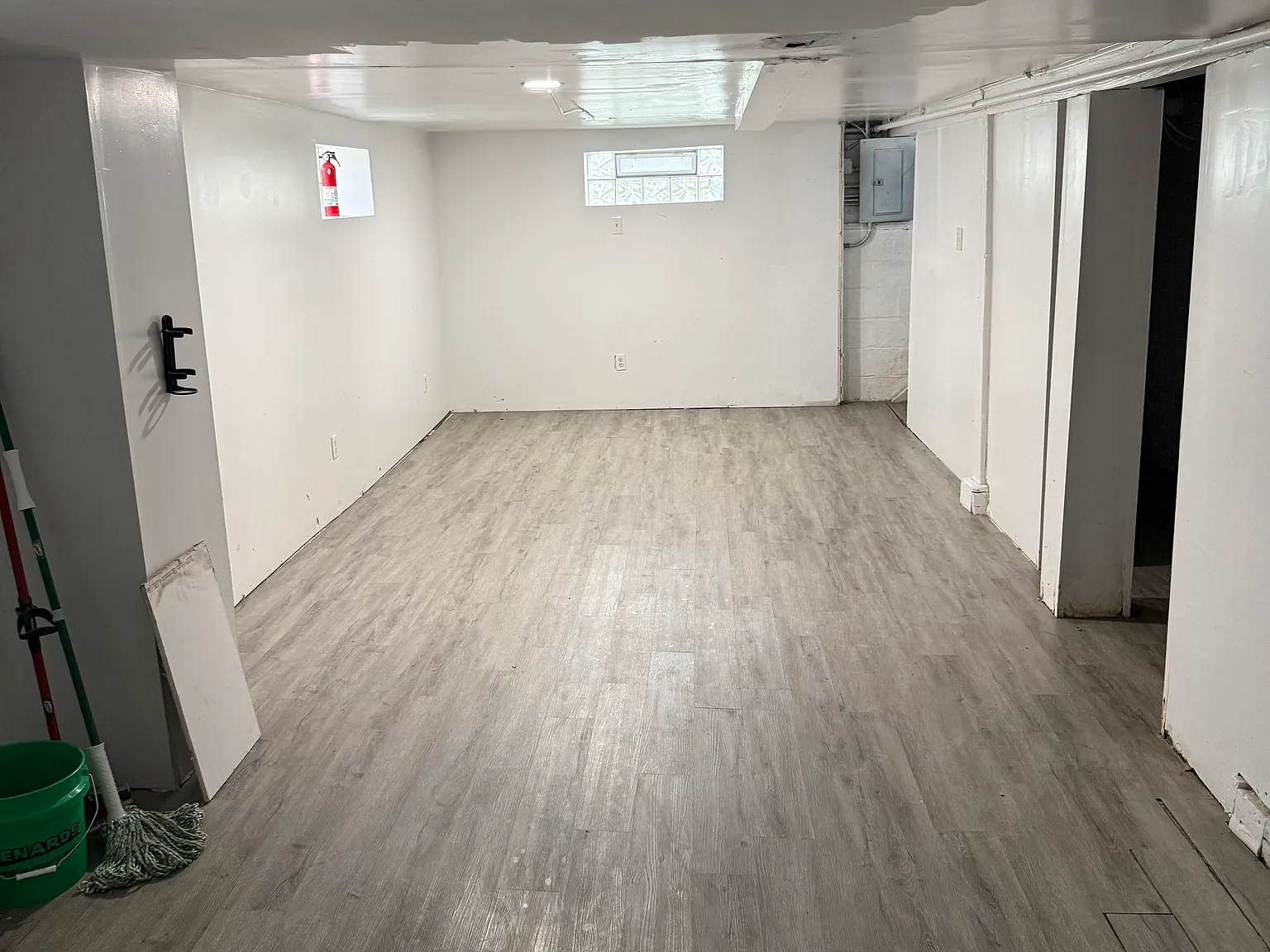 3 bed, 1350 sqft, $2,000 — Photo 4