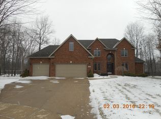 5409 Copper Creek Ct, Midland, MI 48640