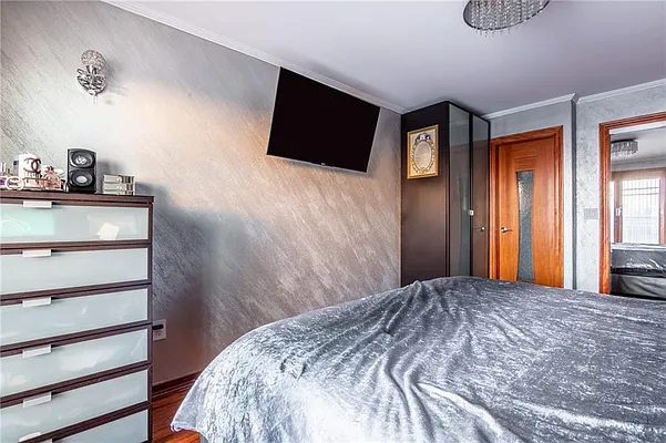 Sold by Remax Edge | media 17