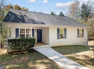 3662 Hidden Pond Dr, Gainesville, GA 30506