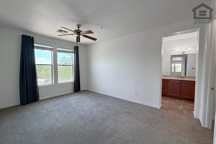10260 E White Feather Ln #2015 — Photo 18