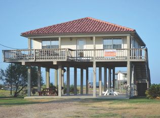 742 S Ocean Dr, Port Lavaca, TX 77979