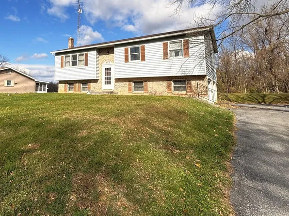553 Mickey Inn Rd, Chambersburg, PA 17202