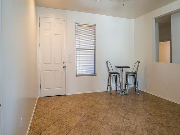 3rd image of 4824 W Calle Don Alfonso