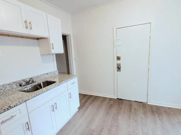 24 Coomes St APT 3R, Springfield, MA 01108