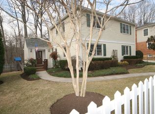10304 Parkwood Dr, Kensington, MD 20895