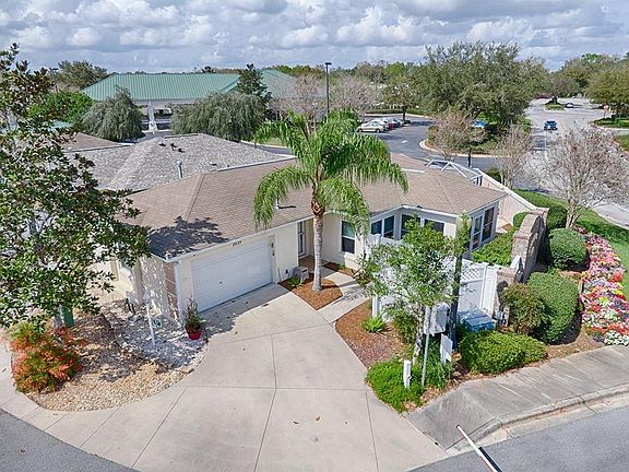 4th image of 8635 SE 166th Martin Ln